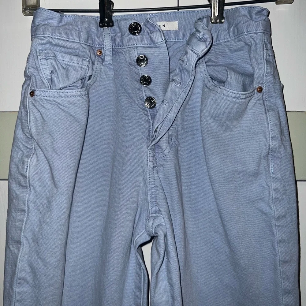 Pacsun Jeans Light Wash - Women’s Size 23 - Picture 2 of 12